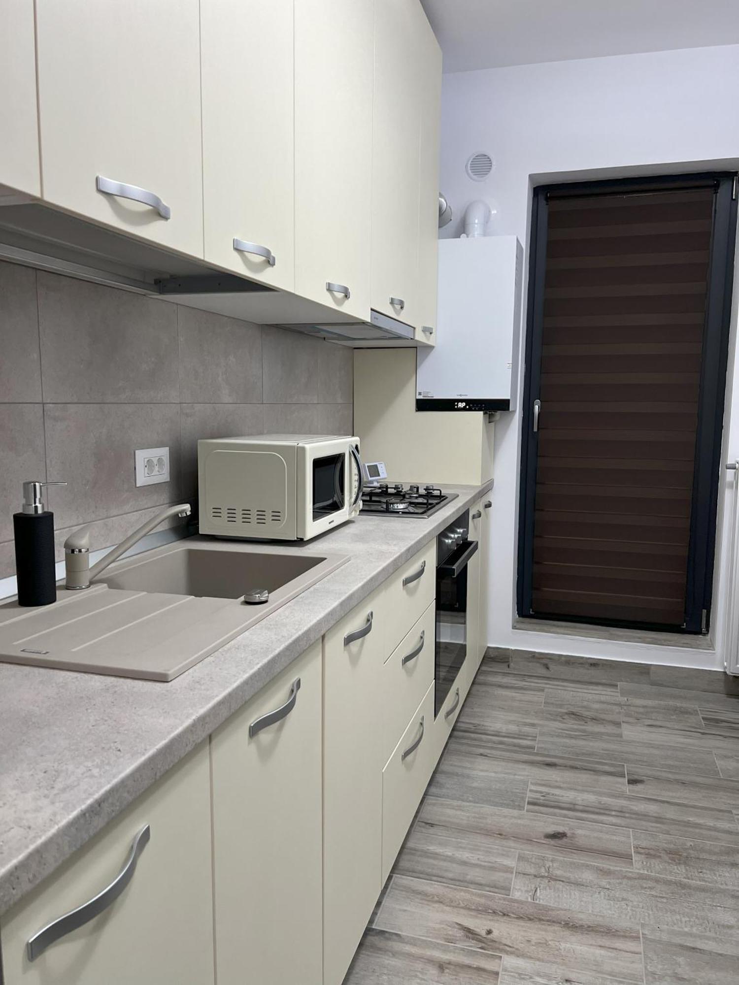 Refined Studio Haven At Exigent Plaza - 08 บูคาเรสต์ ภายนอก รูปภาพ