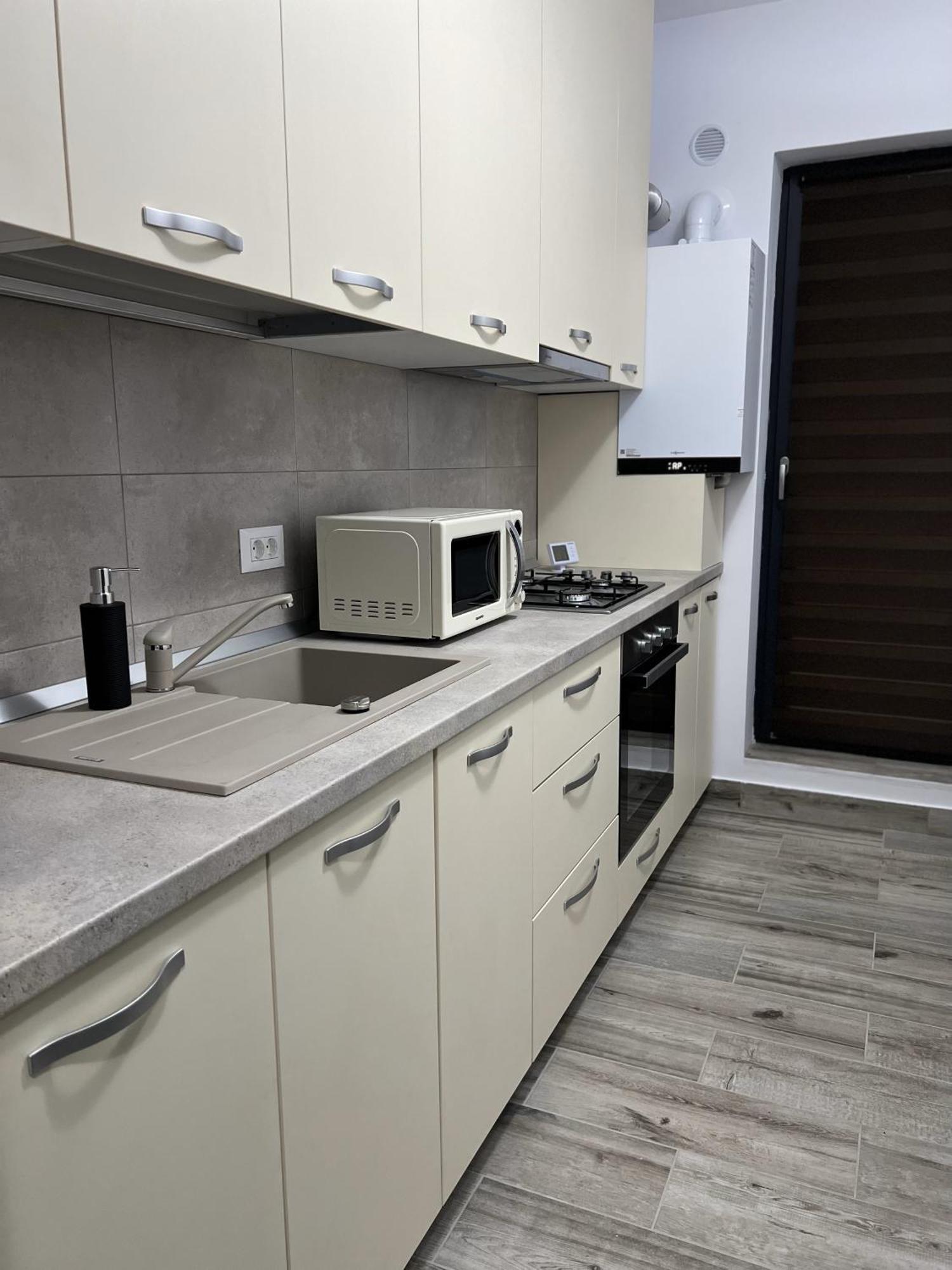 Refined Studio Haven At Exigent Plaza - 08 บูคาเรสต์ ภายนอก รูปภาพ